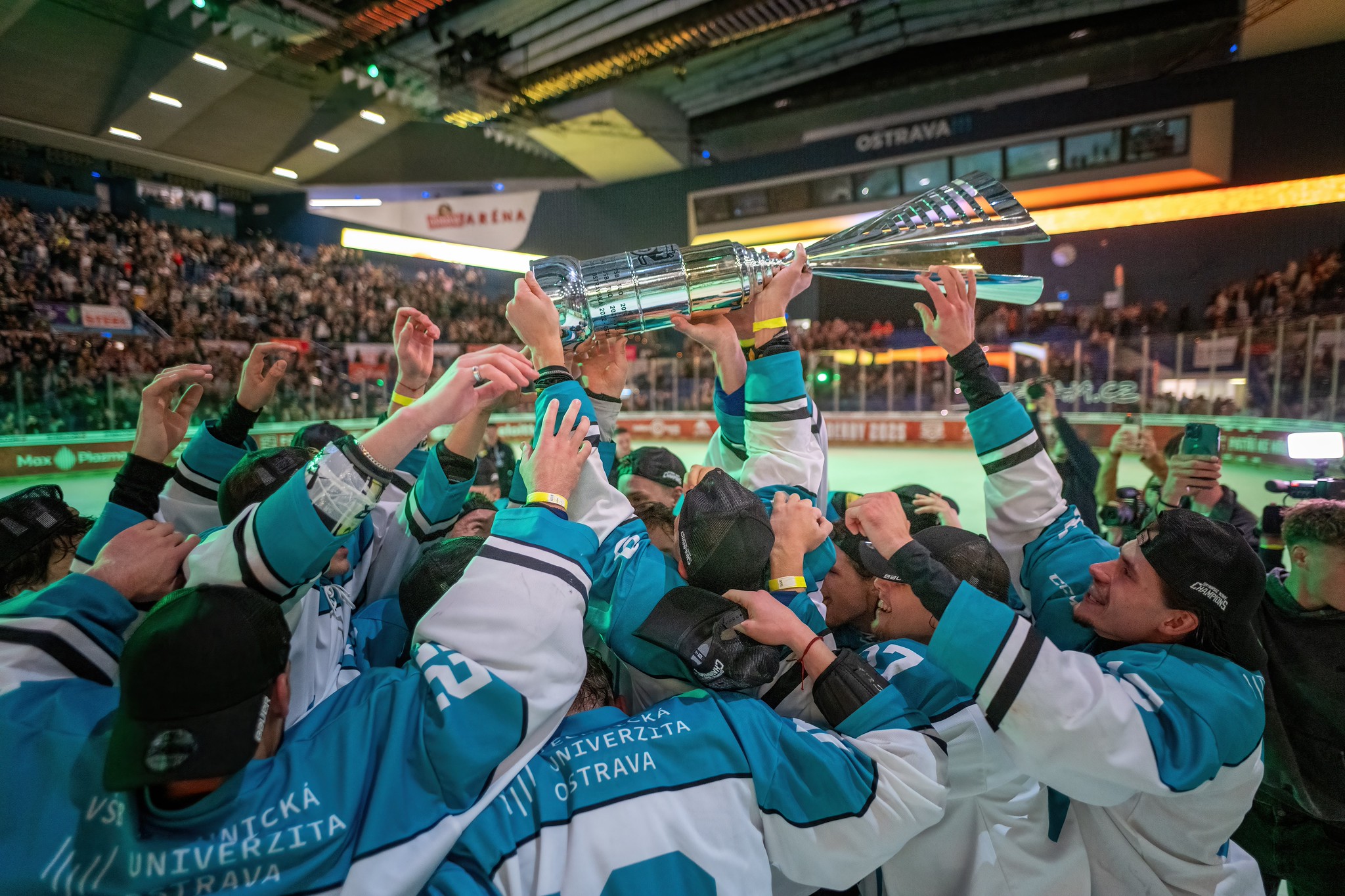 2-10-2025_hokejovy-tym-VSB-TUO_derby-s-OU_Foto-Tomas-Bresky