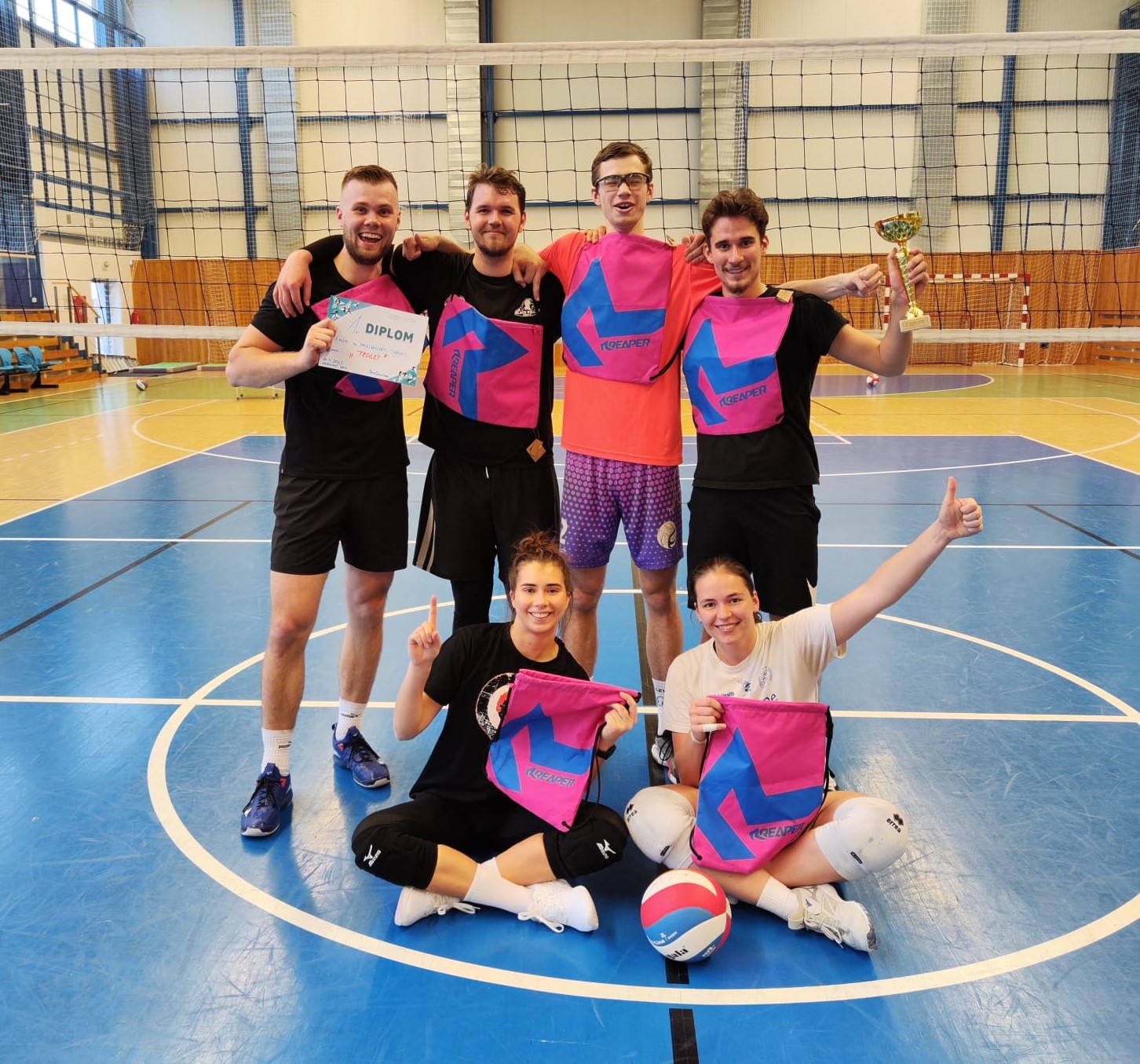 Volejbal, sportovní den 2023, 1.místo tým TROSKY1