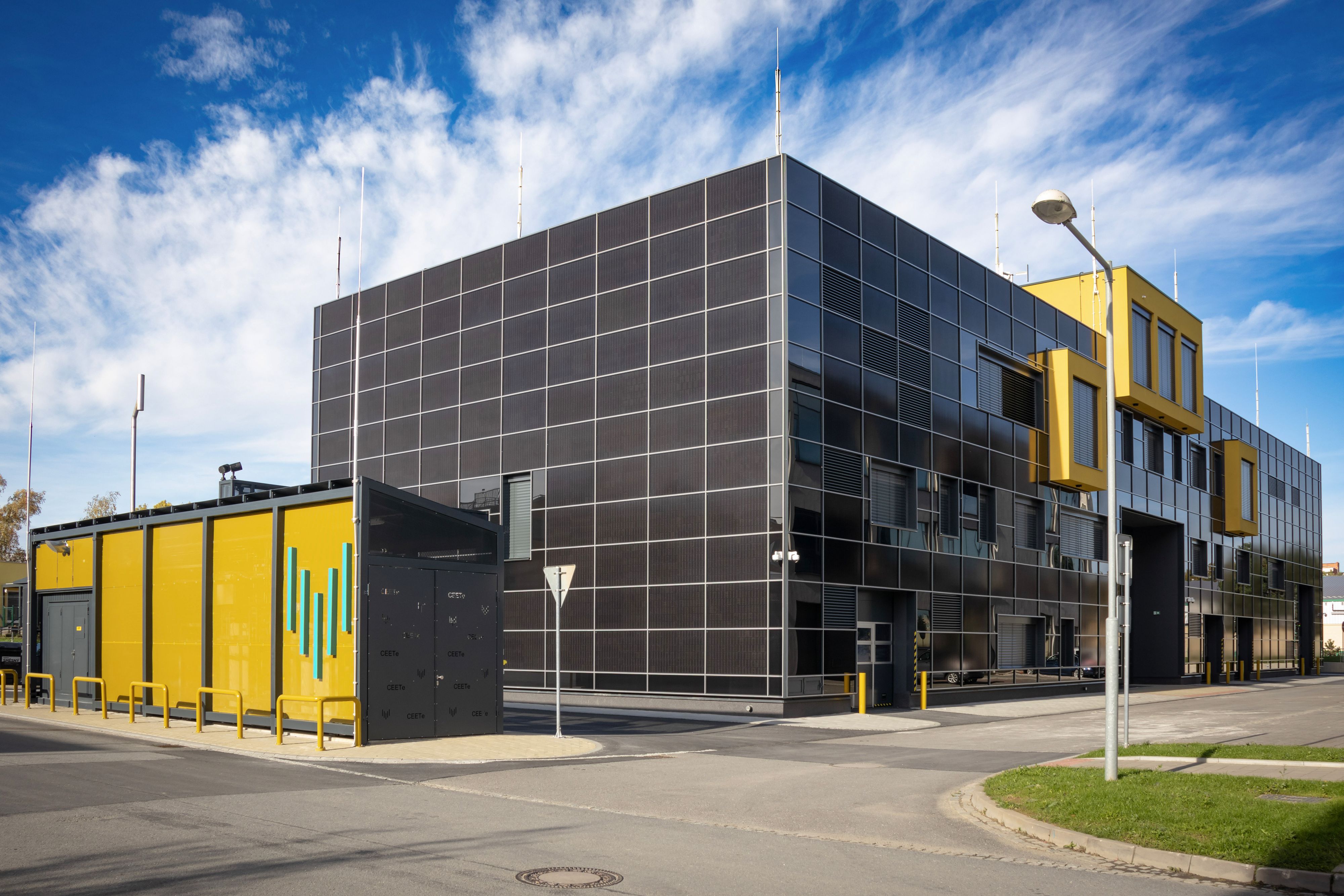 Budova CEETe, kampus
