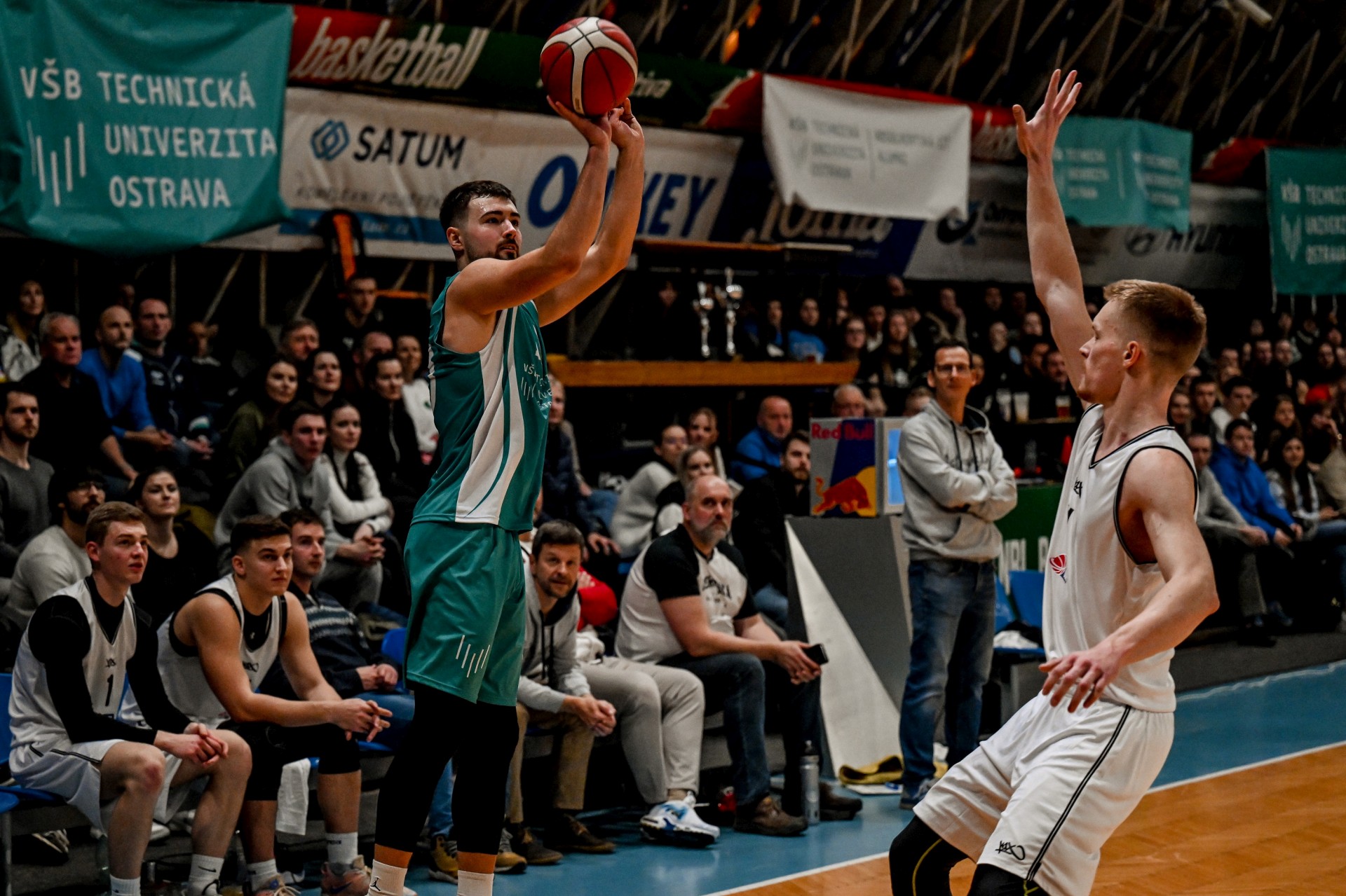 Univerzitní basketbalové derby