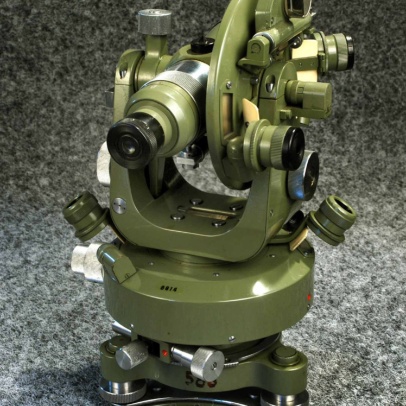 Teodolit Meopta THO 30x360o repetiční, kovové kruhy, vernierová jednotka 30“, vnitřní elektrické osvětlení Teodolit Meopta THO 30x360o repetiční, kovové kruhy, vernierová jednotka 30“, vnitřní elektrické osvětlení