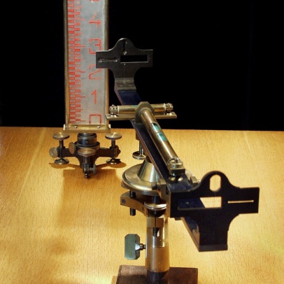 Vegův nivelační průzor Vegův nivelační průzor