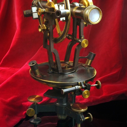 Repetiční důlní teodolit Repetiční důlní teodolit