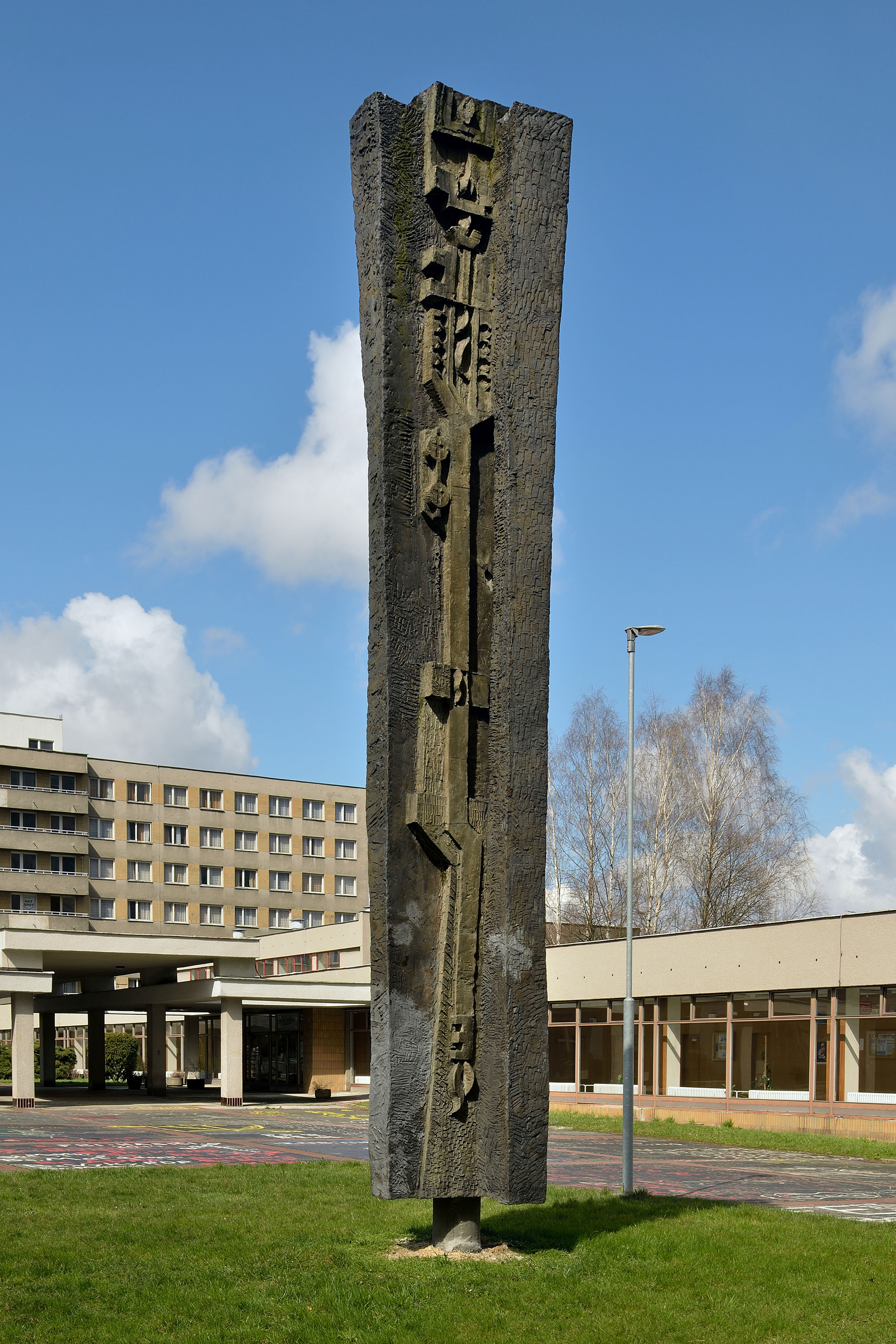 Stela in the area of dormitories, objects still in original color, photo by Roman Polášek