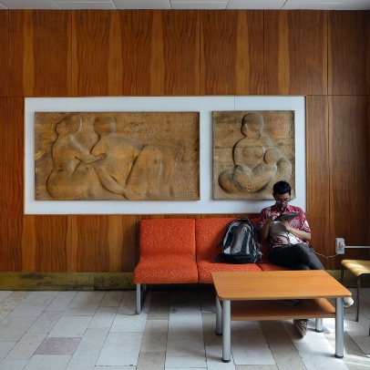 Reliéfy Láska a Rodina, fotografie Roman Polášek Reliéfy Láska a Rodina, fotografie Roman Polášek