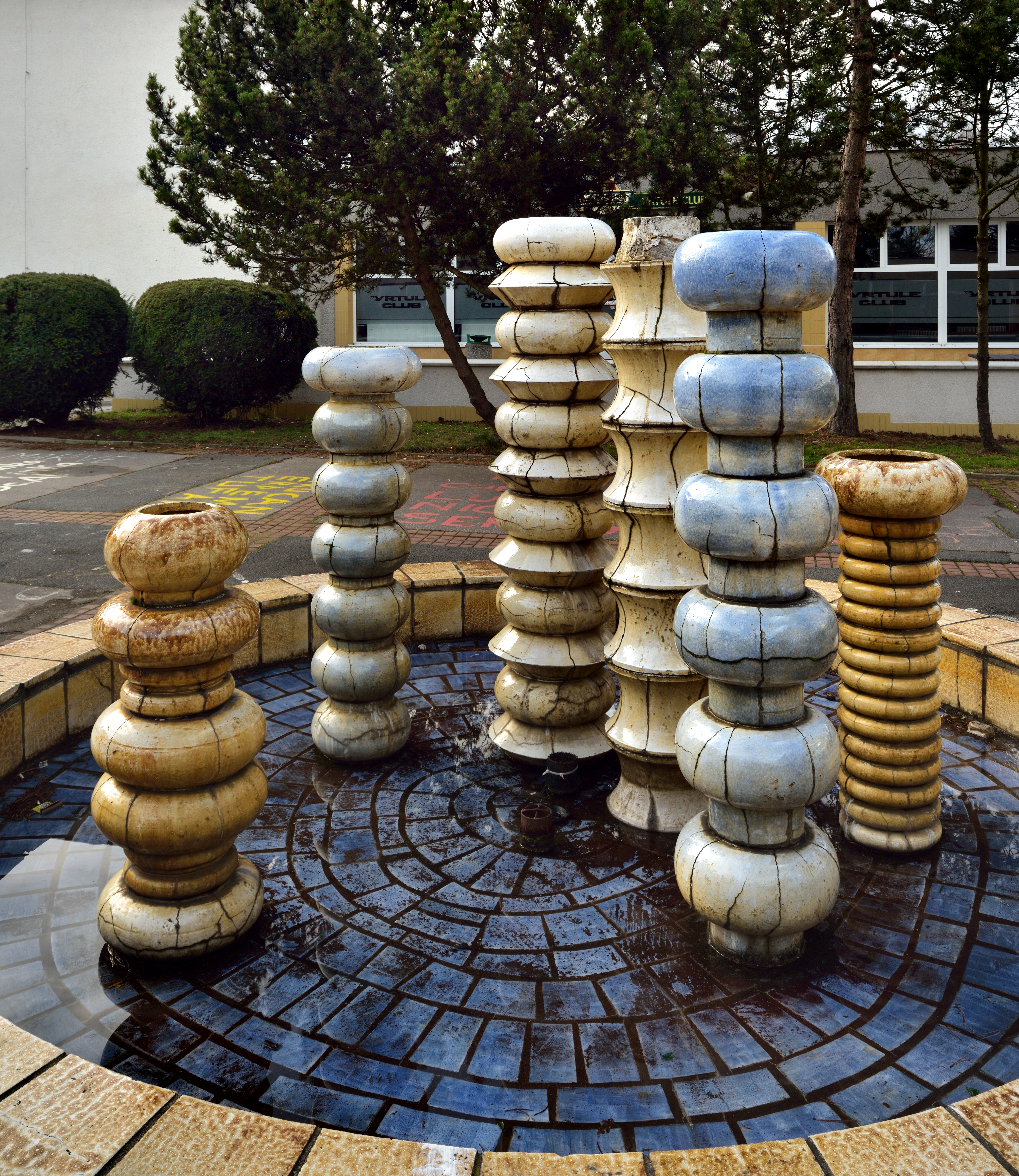 Fountain, photo by Roman Polášek