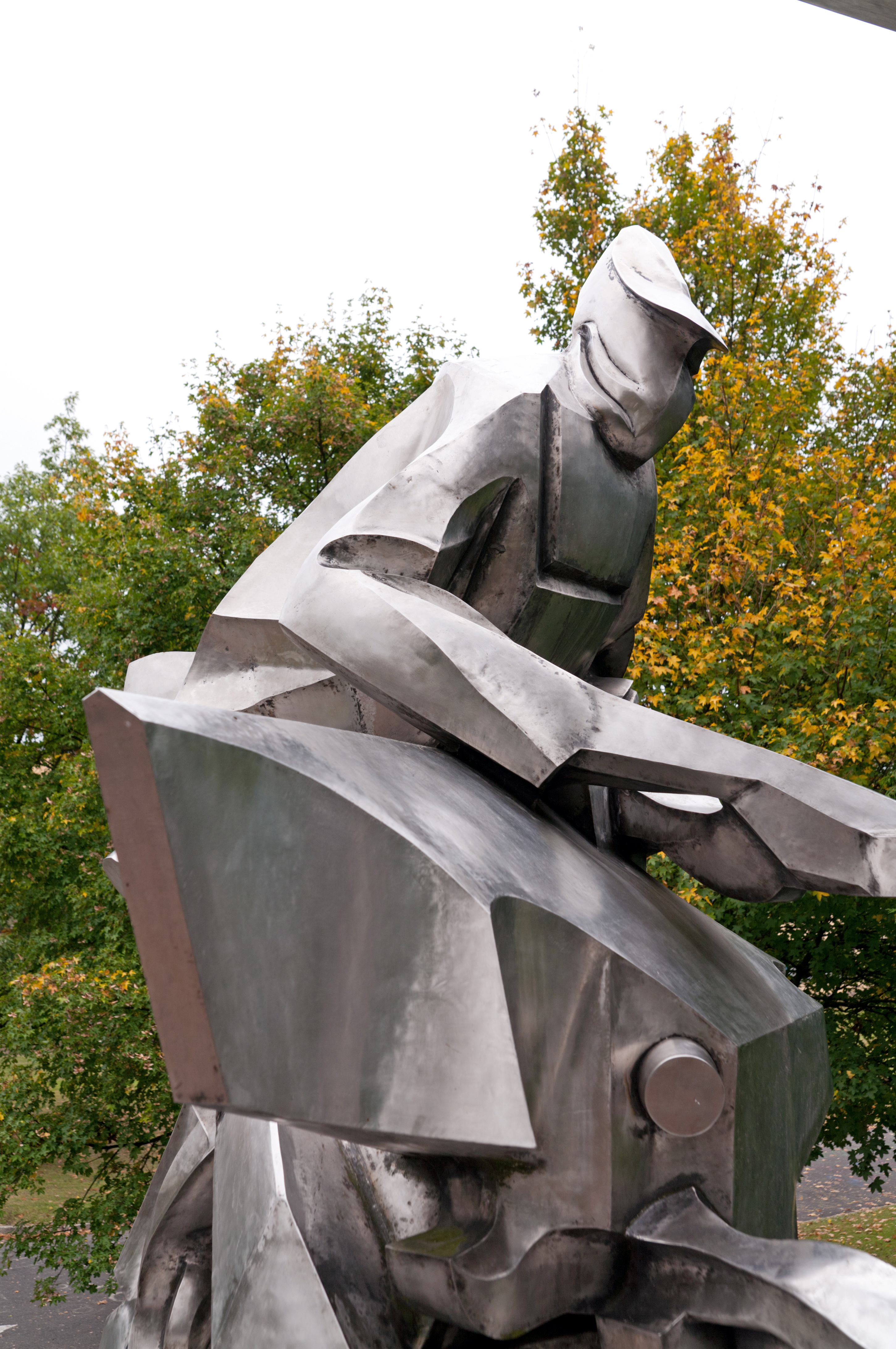 Detail of sculpture Work, photo by Jakub Ivánek