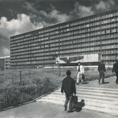 Façade of the VSB Rectorate building with the Prometheus relief in the 1970s, photo by Petr Sikula