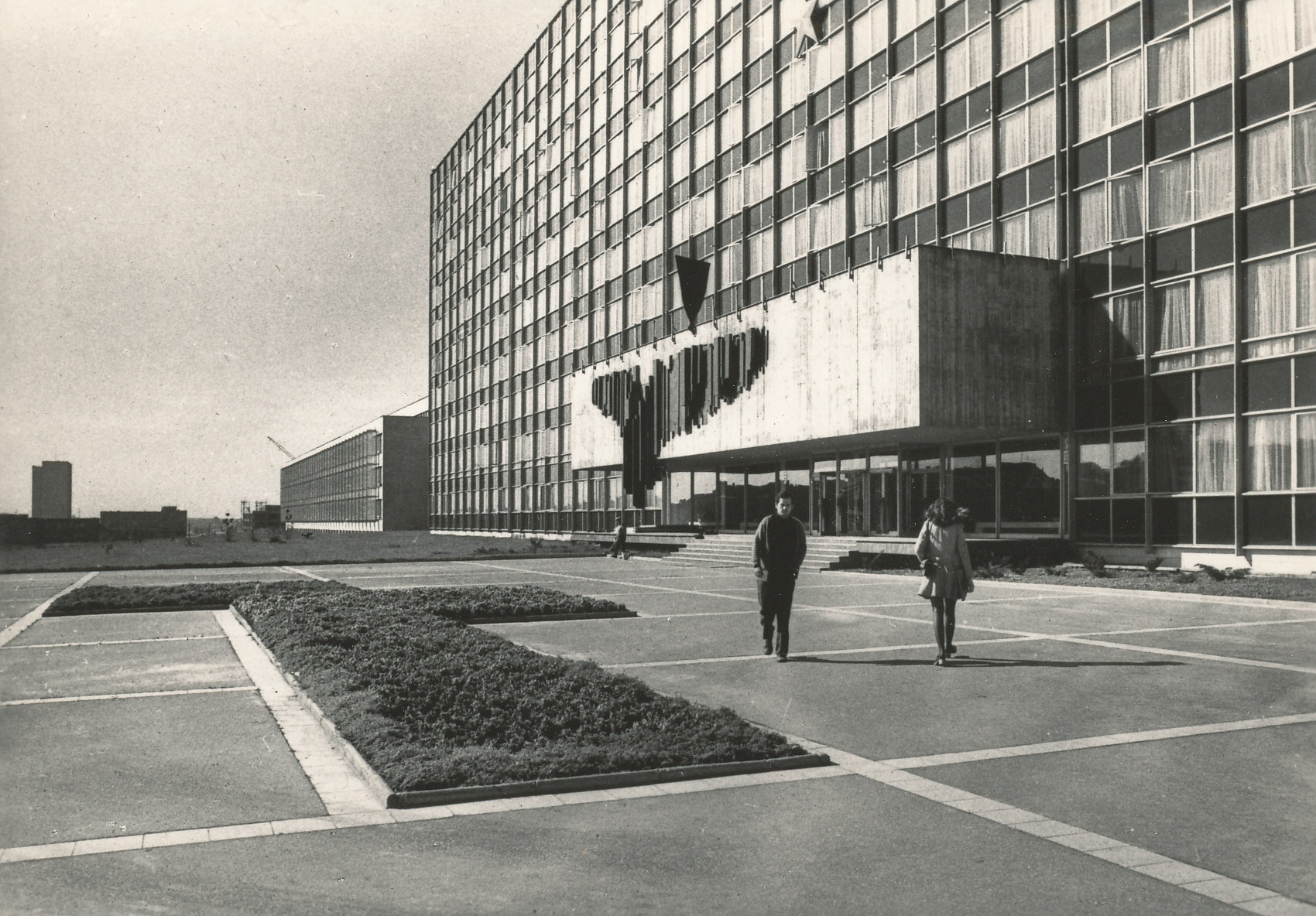 Space in front of the entrance to the Rectorate building, photo archive of Jakub Ivánek