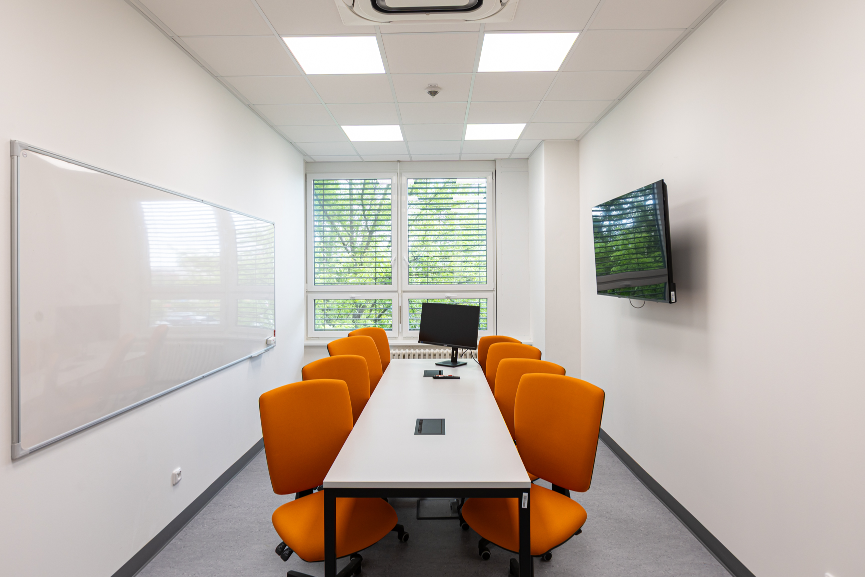 Konzultační místnost PhD Akademie UK223b