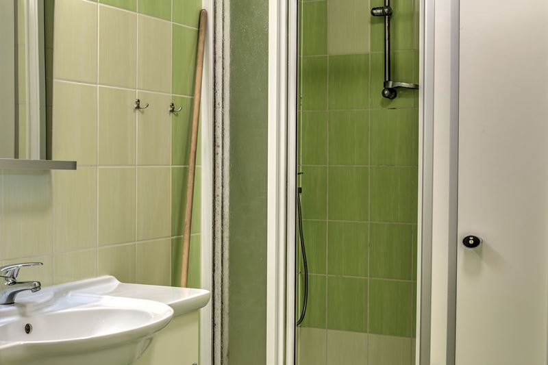 Koupelna_buňkas kuchyňským koutem