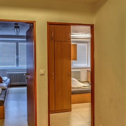 Pohled do buňky_dwelling type accommodation