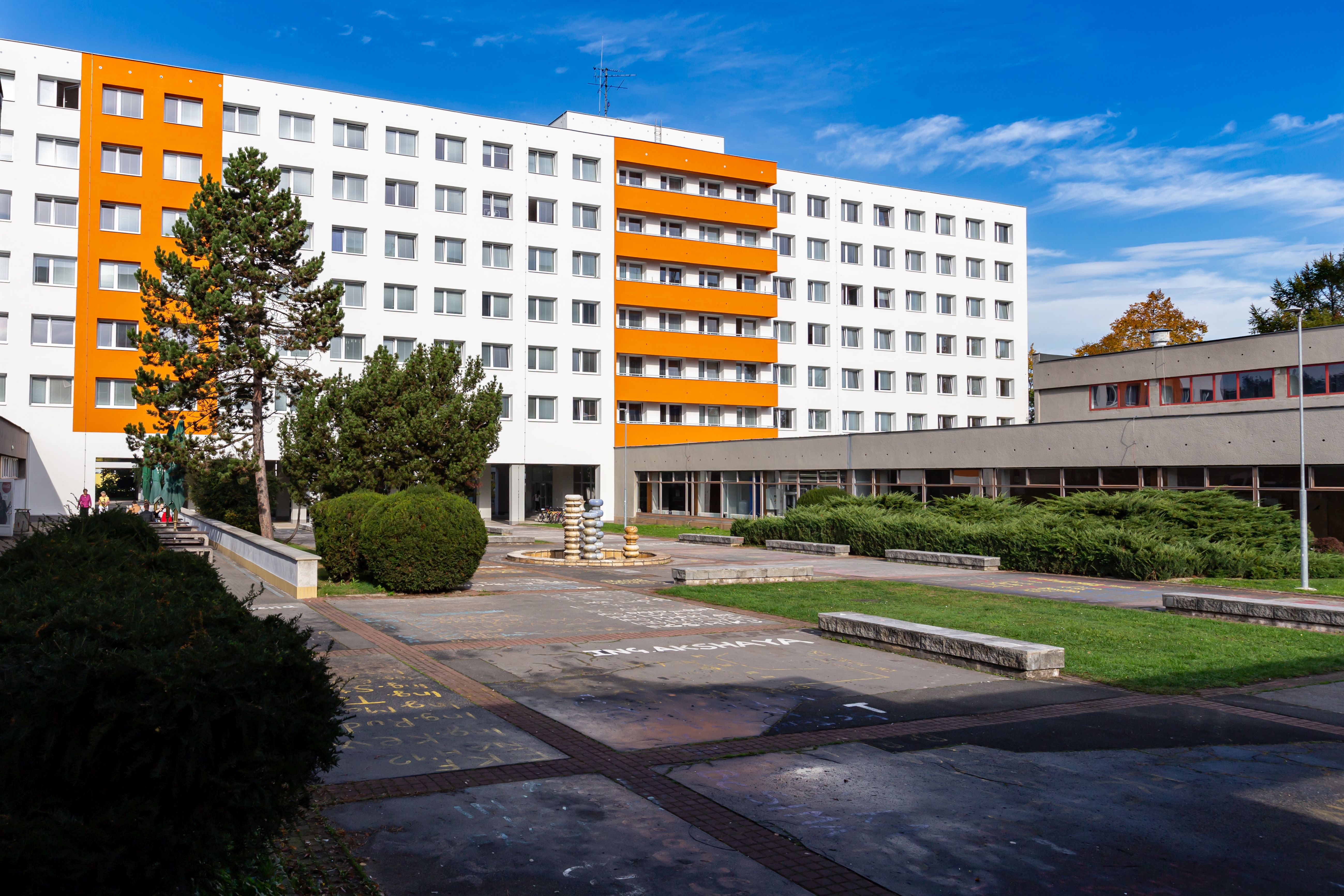Budova C_building C